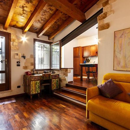 La Terrazza Apartment - Smart Holiday Mantova Eksteriør billede