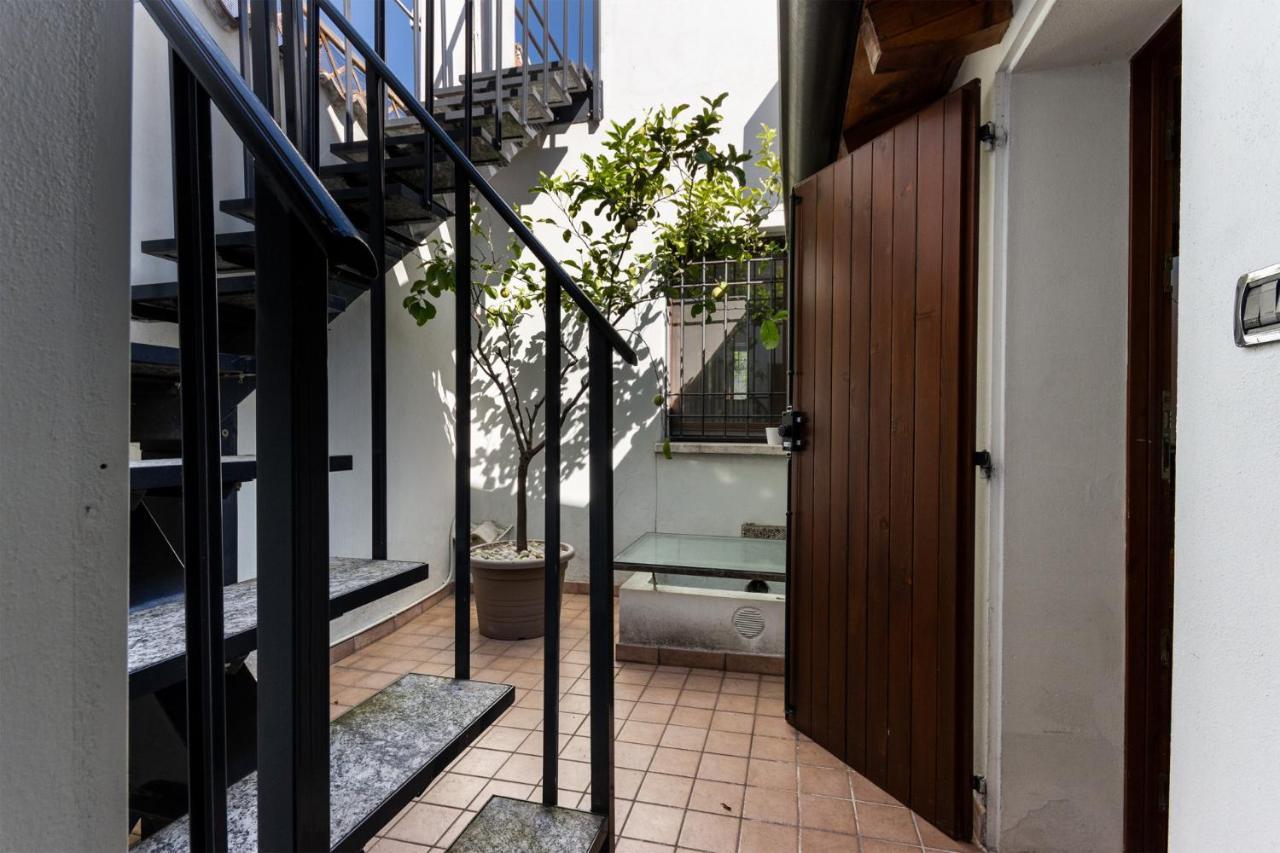 La Terrazza Apartment - Smart Holiday Mantova Eksteriør billede