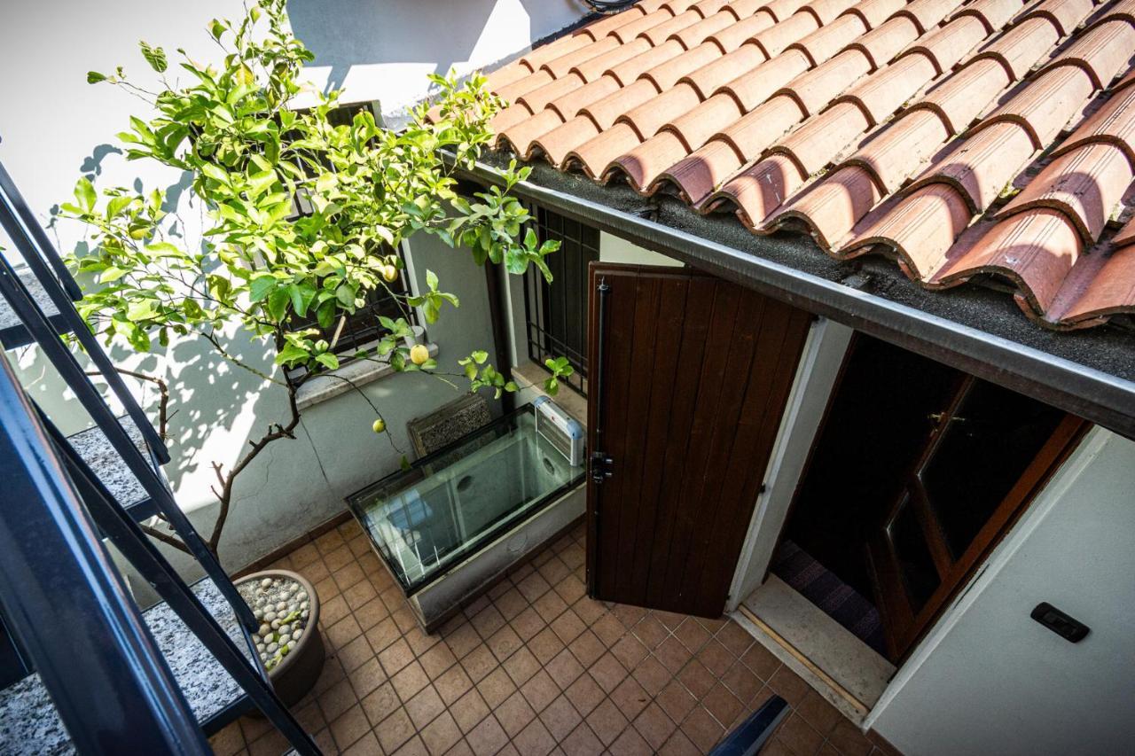 La Terrazza Apartment - Smart Holiday Mantova Eksteriør billede