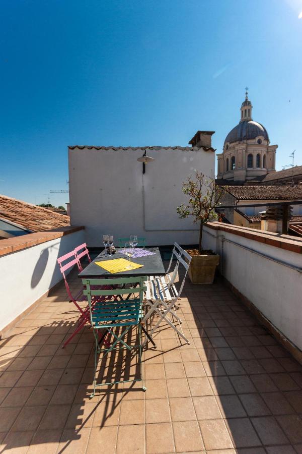 La Terrazza Apartment - Smart Holiday Mantova Eksteriør billede